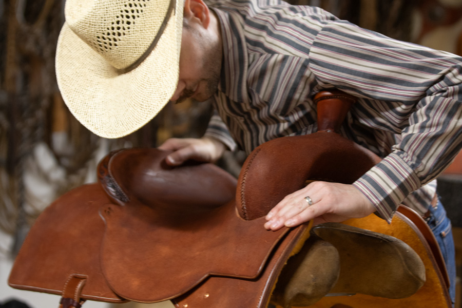 Custom made Sattler Marco Breitenbach Sattelreparatur und Lederarbeiten